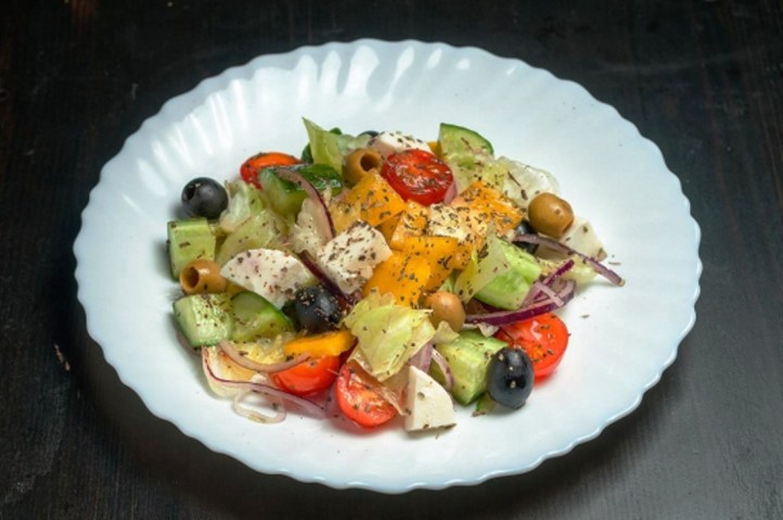 salat-grecheskiy